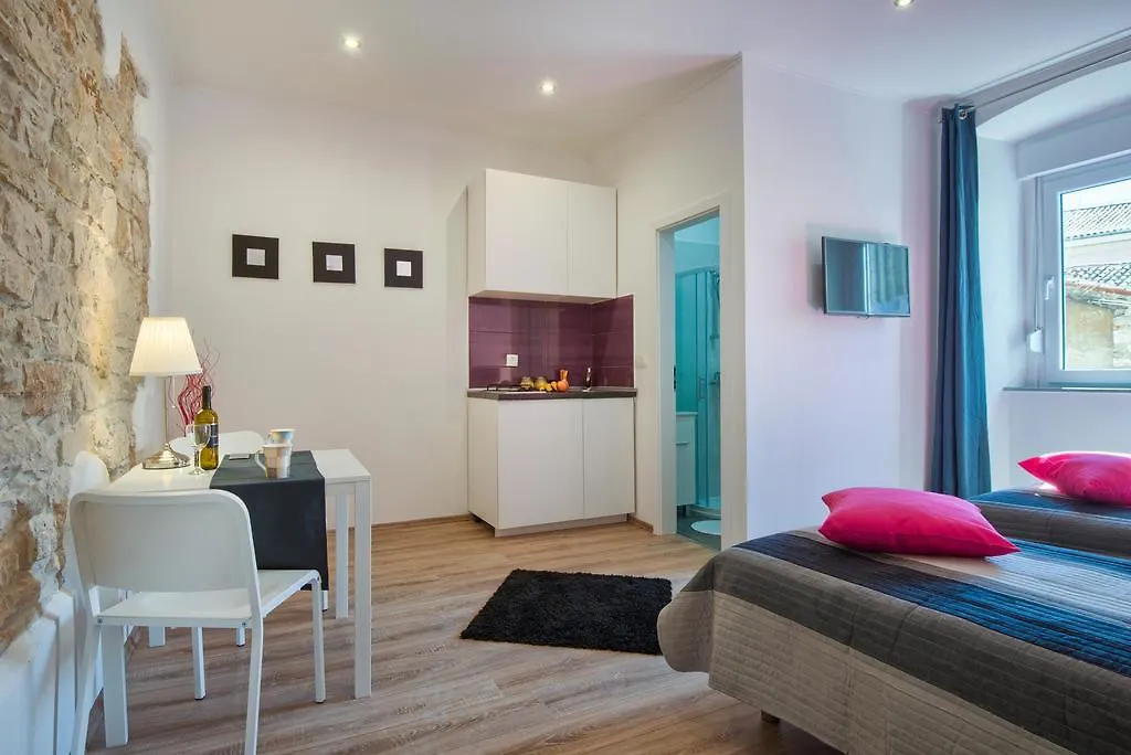 *** Gostinjska kuća Top Center Rooms & Studio Croatia