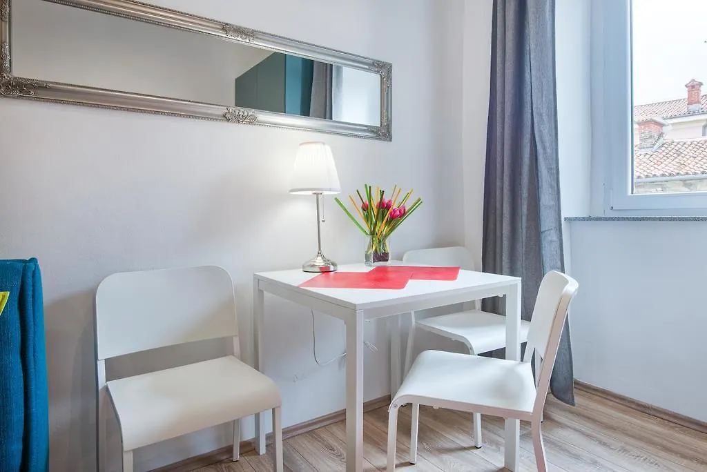 Top Center Rooms & Studio Pula